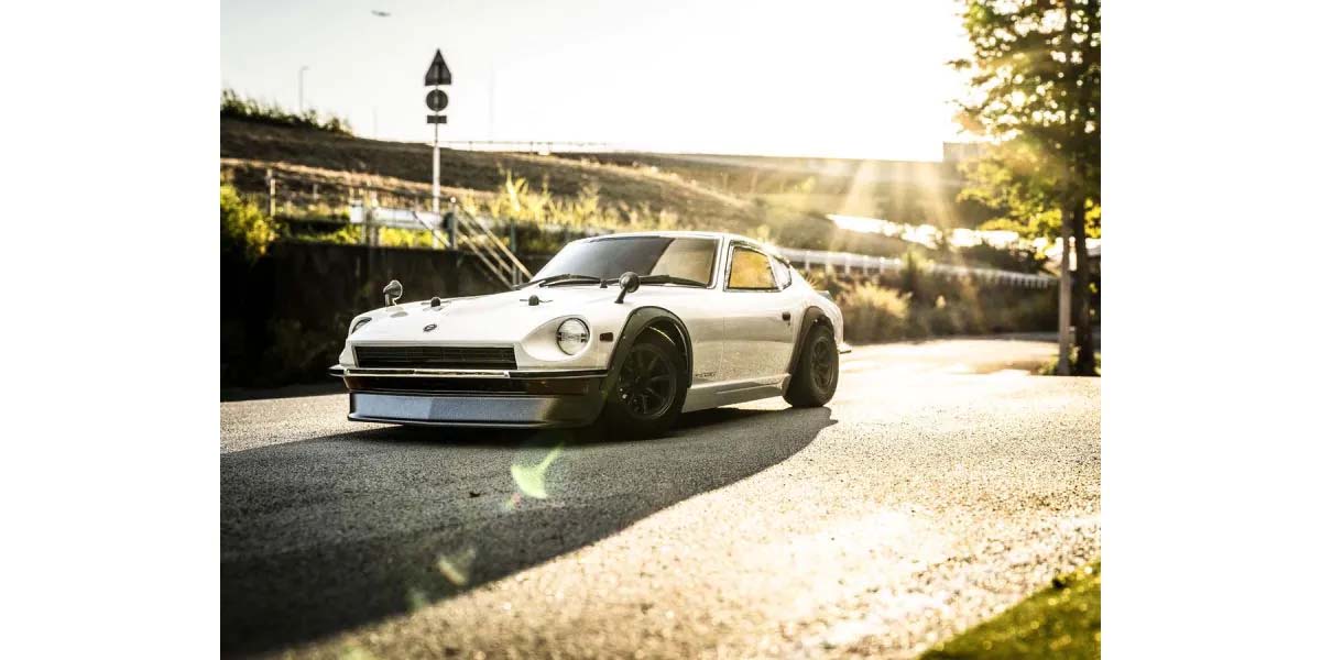 Kyosho Fazer FZ02 Datsun 240Z 1971 Tuned Ver. White 1:10 Readyset