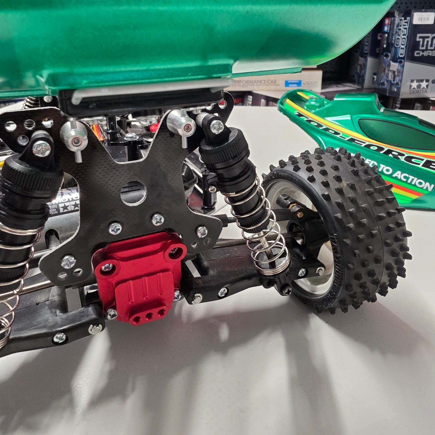 PRE OWNED TAMIYA Topforce + Tuningteile