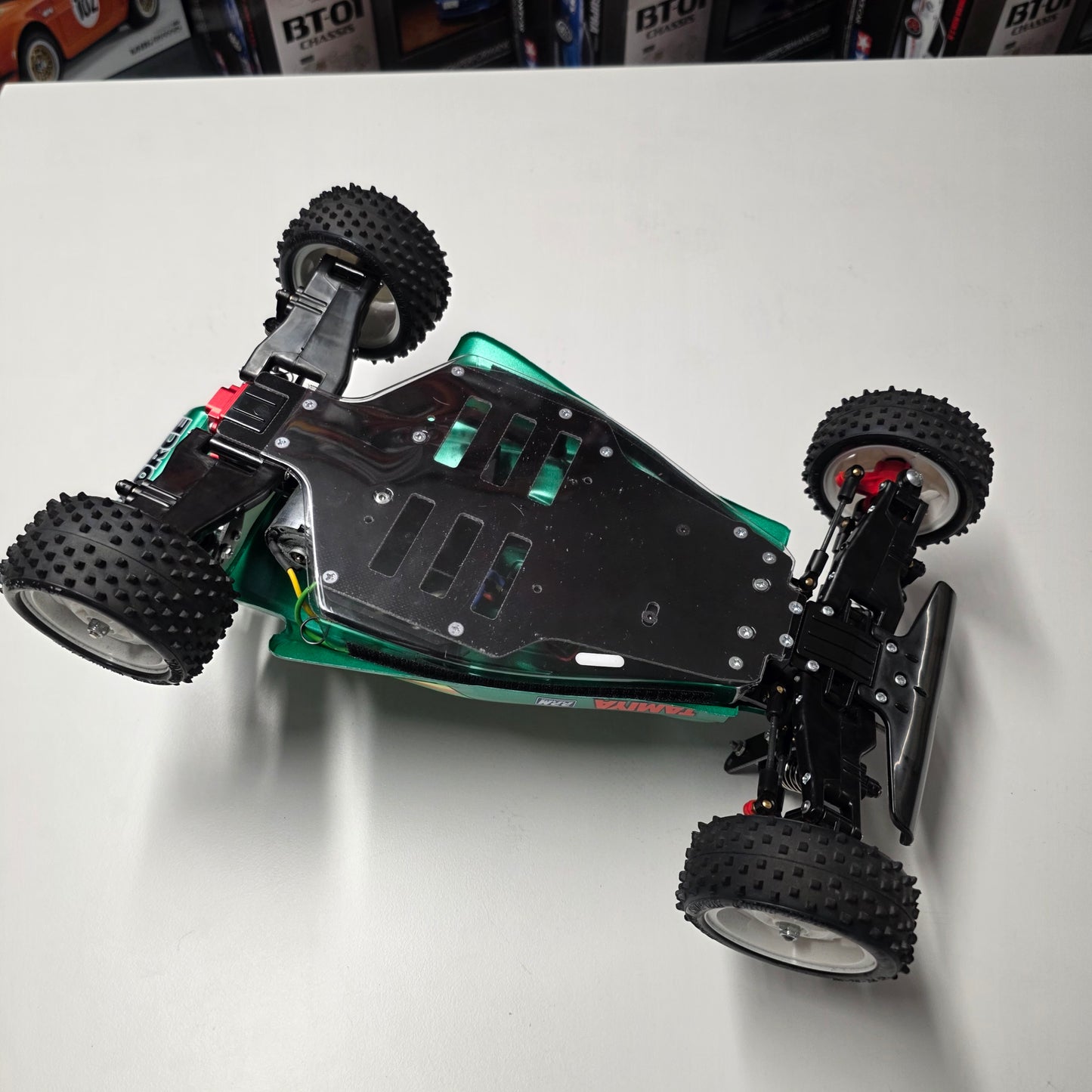 PRE OWNED TAMIYA Topforce + Tuningteile